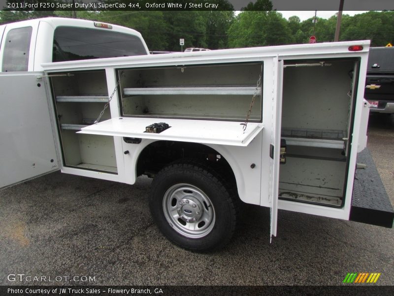 Oxford White / Steel Gray 2011 Ford F250 Super Duty XL SuperCab 4x4
