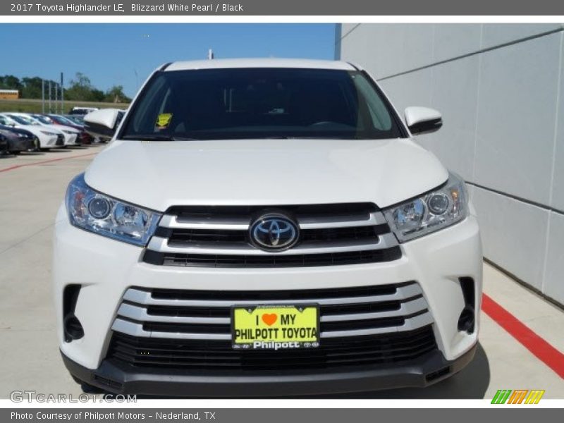 Blizzard White Pearl / Black 2017 Toyota Highlander LE