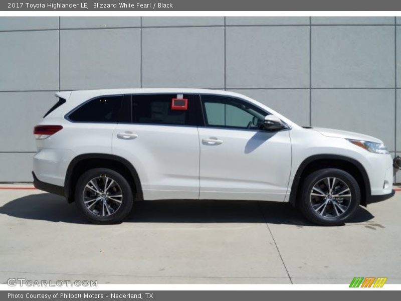 Blizzard White Pearl / Black 2017 Toyota Highlander LE