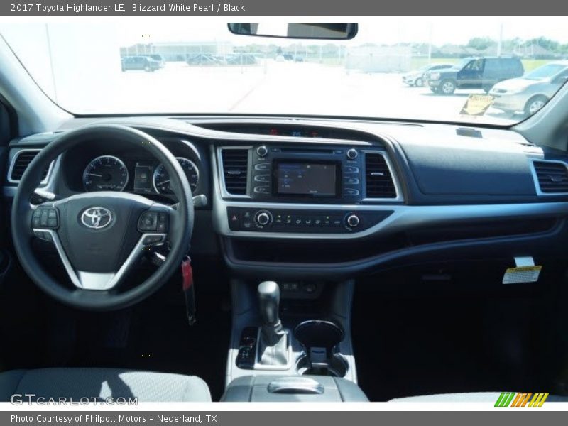 Blizzard White Pearl / Black 2017 Toyota Highlander LE