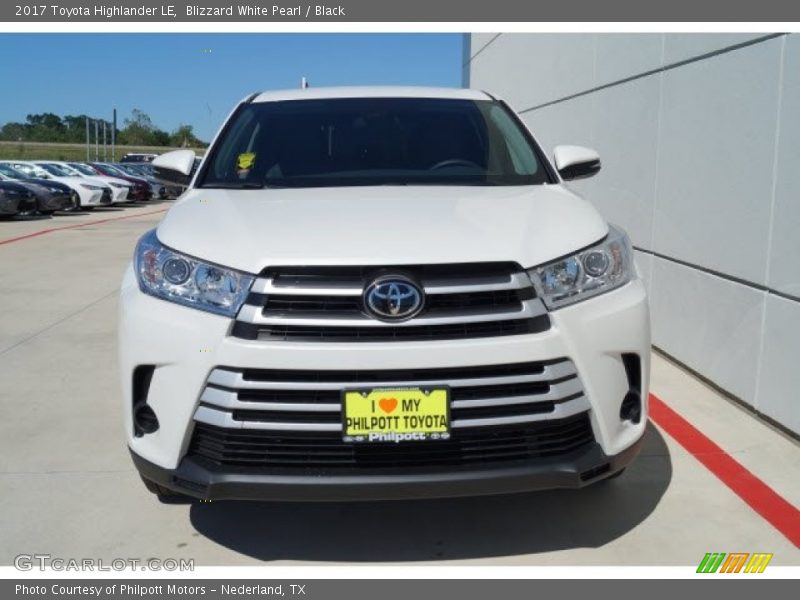 Blizzard White Pearl / Black 2017 Toyota Highlander LE