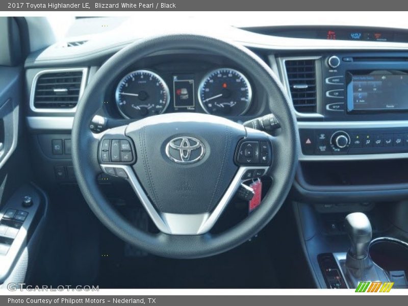 Blizzard White Pearl / Black 2017 Toyota Highlander LE