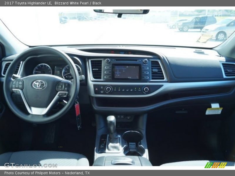Blizzard White Pearl / Black 2017 Toyota Highlander LE