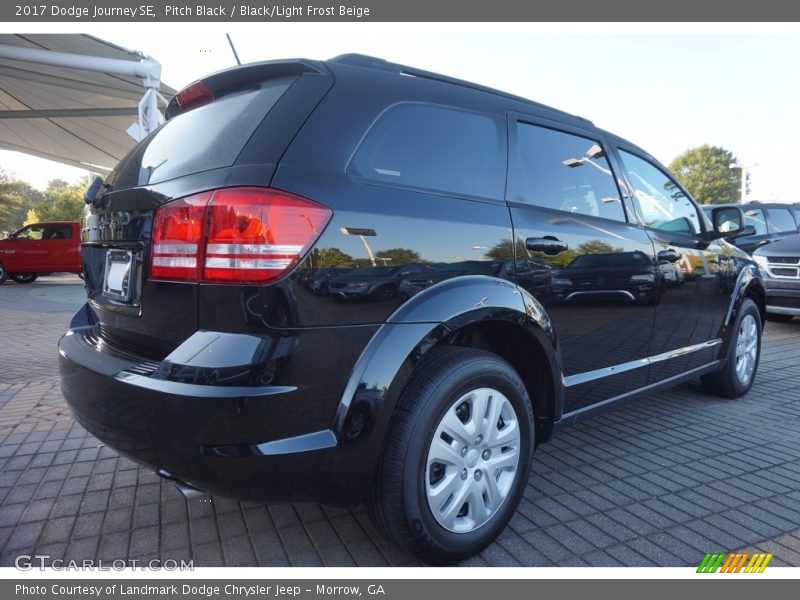 Pitch Black / Black/Light Frost Beige 2017 Dodge Journey SE