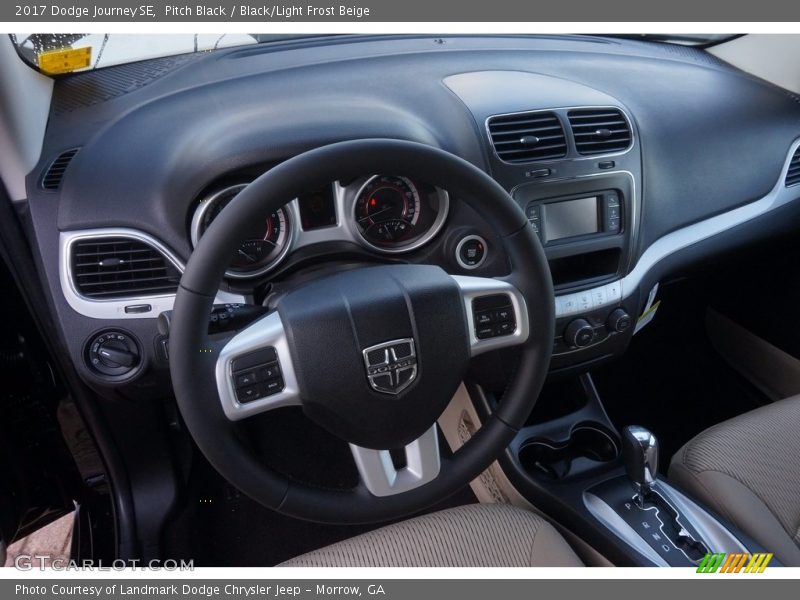 Pitch Black / Black/Light Frost Beige 2017 Dodge Journey SE