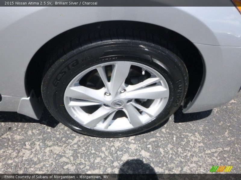 Brilliant Silver / Charcoal 2015 Nissan Altima 2.5 SV