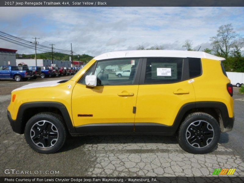 Solar Yellow / Black 2017 Jeep Renegade Trailhawk 4x4