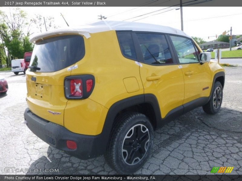 Solar Yellow / Black 2017 Jeep Renegade Trailhawk 4x4
