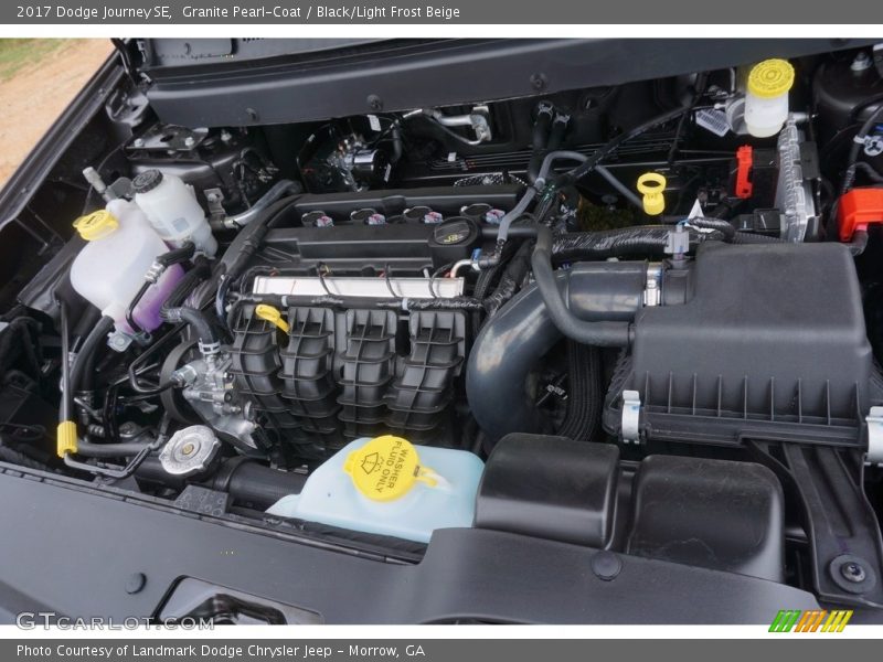 Granite Pearl-Coat / Black/Light Frost Beige 2017 Dodge Journey SE