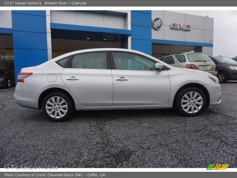 Brilliant Silver / Charcoal 2017 Nissan Sentra S