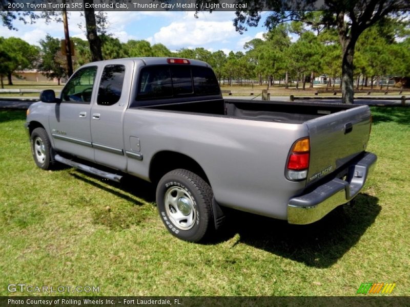 Thunder Gray Metallic / Light Charcoal 2000 Toyota Tundra SR5 Extended Cab
