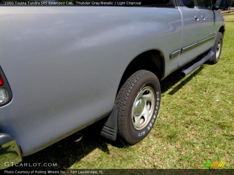 Thunder Gray Metallic / Light Charcoal 2000 Toyota Tundra SR5 Extended Cab