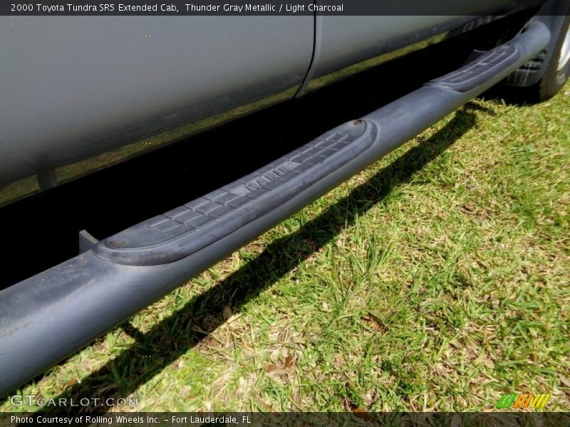 Thunder Gray Metallic / Light Charcoal 2000 Toyota Tundra SR5 Extended Cab