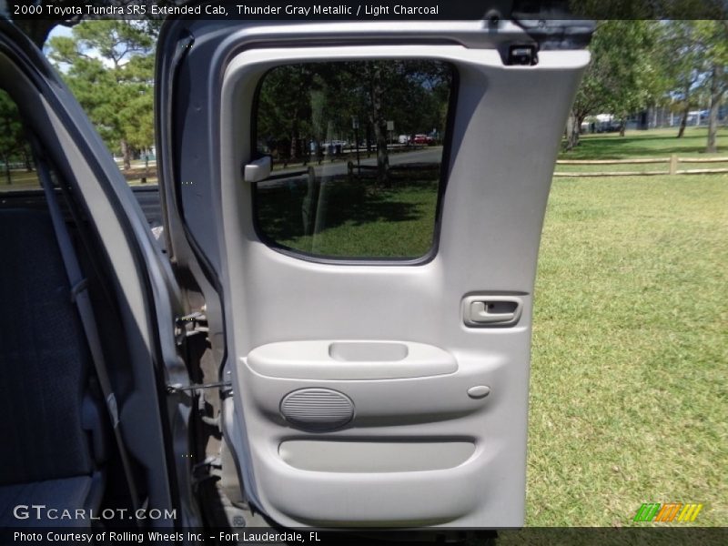 Thunder Gray Metallic / Light Charcoal 2000 Toyota Tundra SR5 Extended Cab