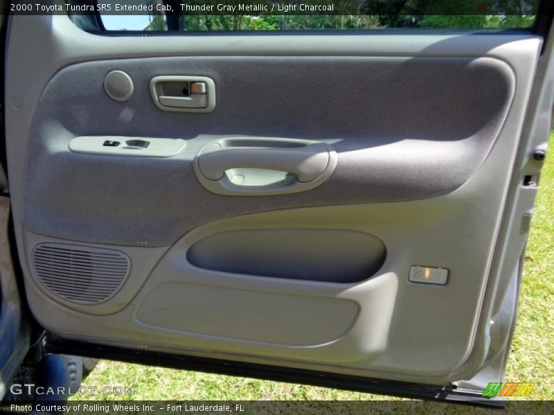 Thunder Gray Metallic / Light Charcoal 2000 Toyota Tundra SR5 Extended Cab