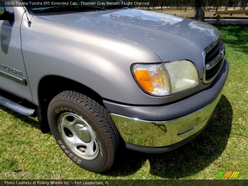 Thunder Gray Metallic / Light Charcoal 2000 Toyota Tundra SR5 Extended Cab