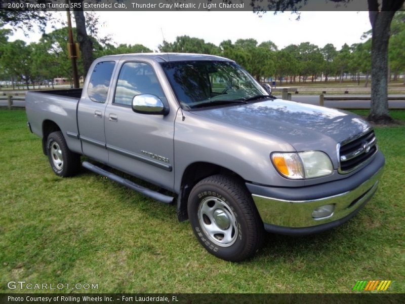 Thunder Gray Metallic / Light Charcoal 2000 Toyota Tundra SR5 Extended Cab