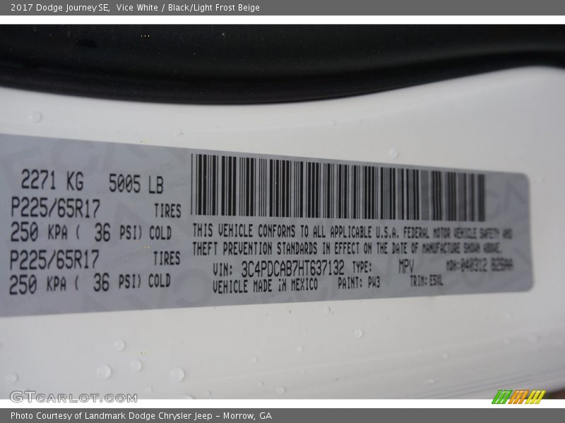 Vice White / Black/Light Frost Beige 2017 Dodge Journey SE