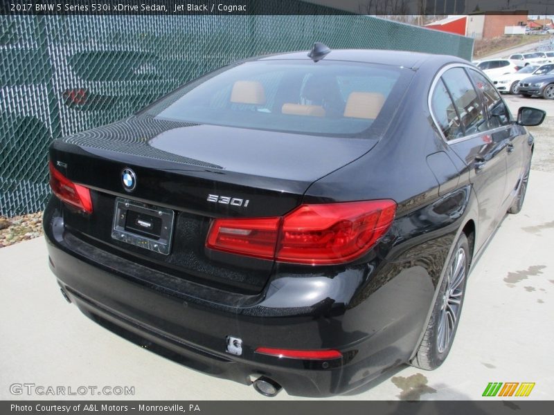 Jet Black / Cognac 2017 BMW 5 Series 530i xDrive Sedan