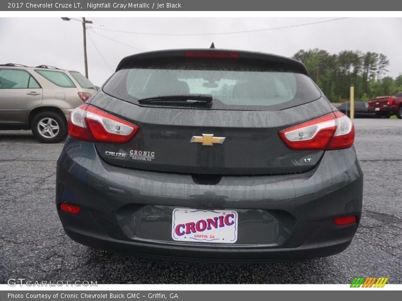 Nightfall Gray Metallic / Jet Black 2017 Chevrolet Cruze LT