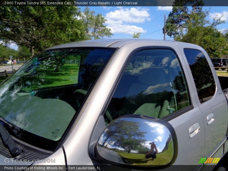 Thunder Gray Metallic / Light Charcoal 2000 Toyota Tundra SR5 Extended Cab