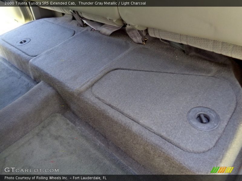 Thunder Gray Metallic / Light Charcoal 2000 Toyota Tundra SR5 Extended Cab