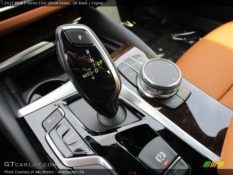 Jet Black / Cognac 2017 BMW 5 Series 530i xDrive Sedan