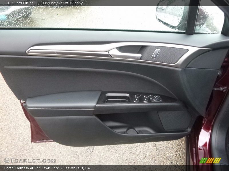 Burgundy Velvet / Ebony 2017 Ford Fusion SE