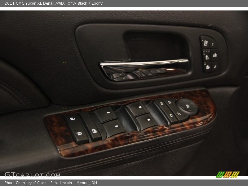 Onyx Black / Ebony 2011 GMC Yukon XL Denali AWD