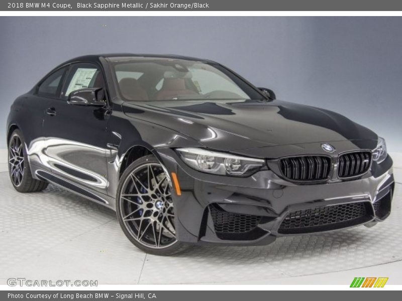 Front 3/4 View of 2018 M4 Coupe