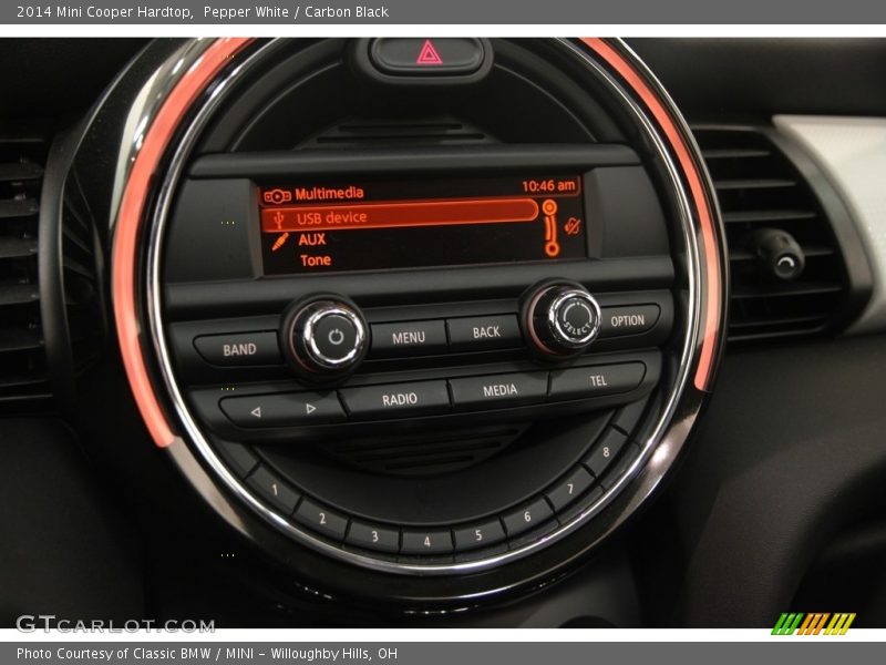 Pepper White / Carbon Black 2014 Mini Cooper Hardtop
