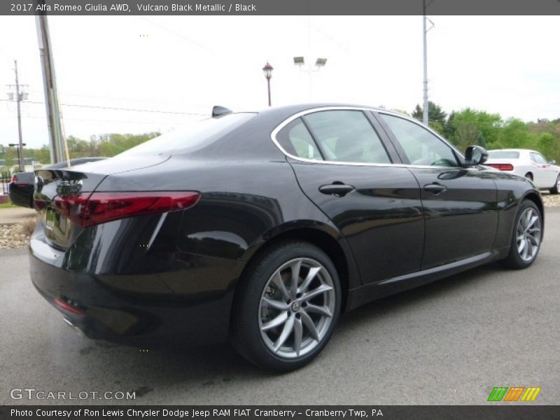 Vulcano Black Metallic / Black 2017 Alfa Romeo Giulia AWD