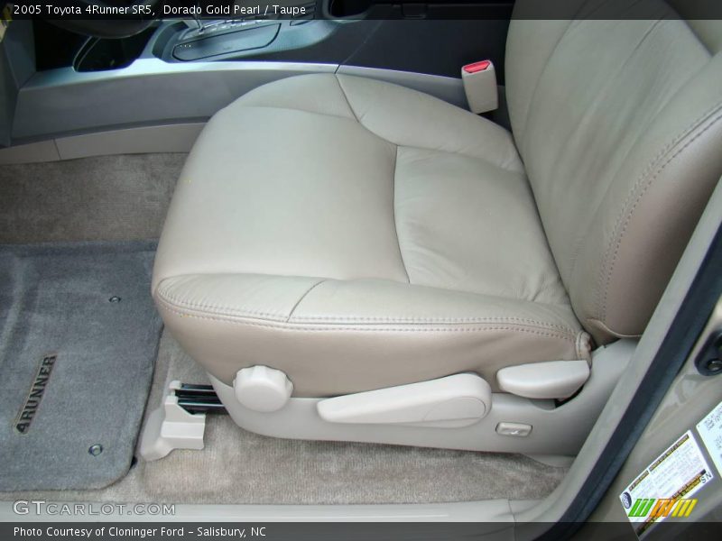 Dorado Gold Pearl / Taupe 2005 Toyota 4Runner SR5
