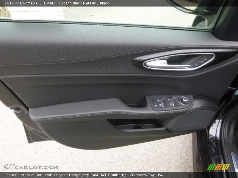 Vulcano Black Metallic / Black 2017 Alfa Romeo Giulia AWD