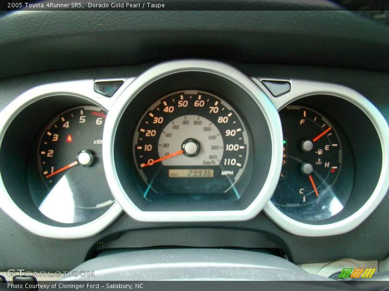 Dorado Gold Pearl / Taupe 2005 Toyota 4Runner SR5