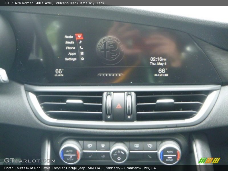Vulcano Black Metallic / Black 2017 Alfa Romeo Giulia AWD
