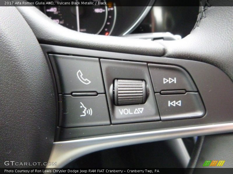 Vulcano Black Metallic / Black 2017 Alfa Romeo Giulia AWD