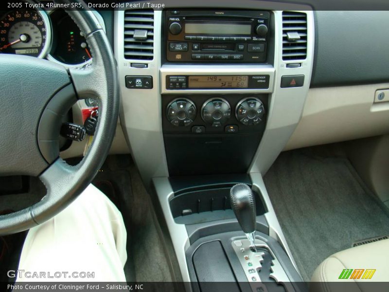 Dorado Gold Pearl / Taupe 2005 Toyota 4Runner SR5