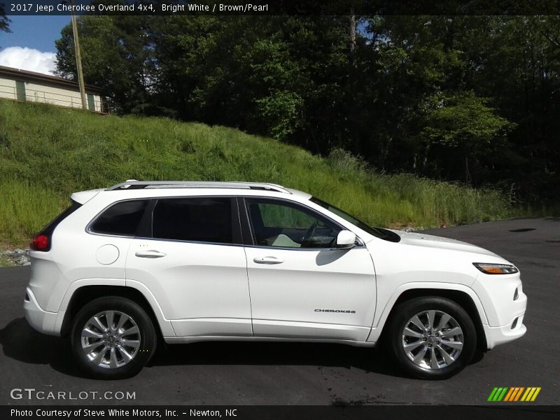 Bright White / Brown/Pearl 2017 Jeep Cherokee Overland 4x4