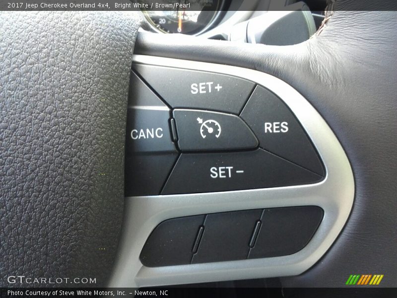 Controls of 2017 Cherokee Overland 4x4
