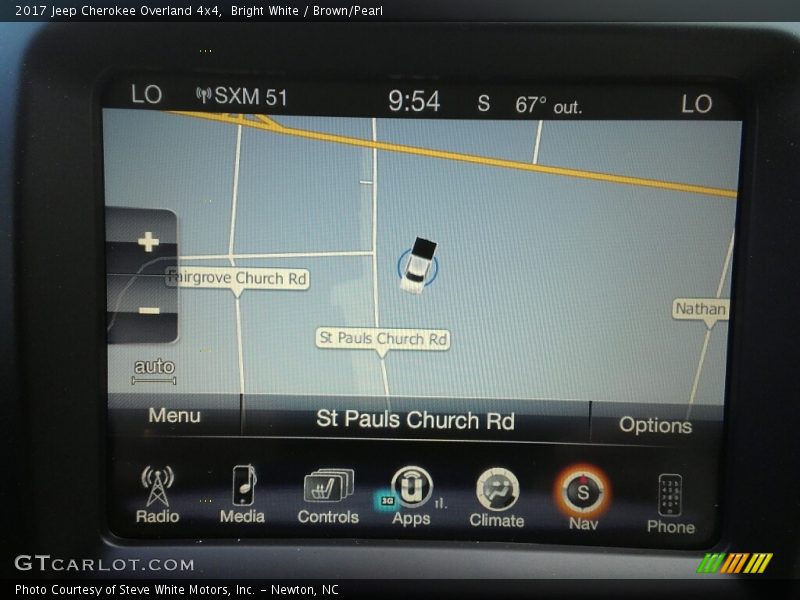 Navigation of 2017 Cherokee Overland 4x4