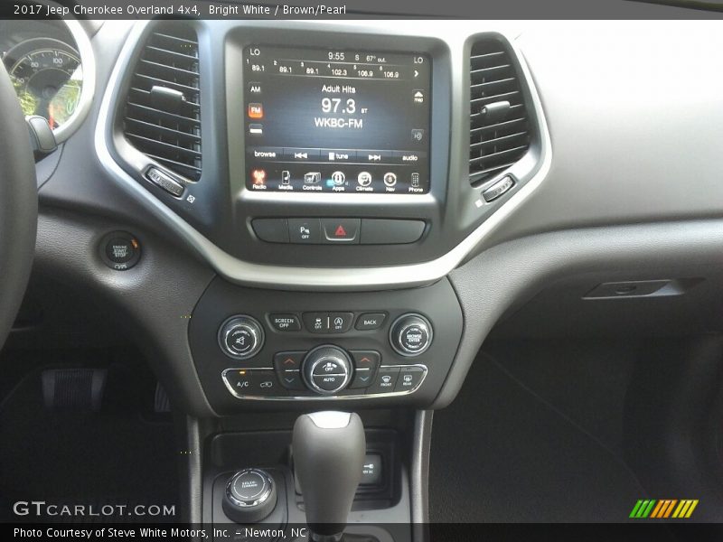 Controls of 2017 Cherokee Overland 4x4