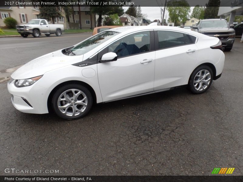Iridescent Pearl Tricoat / Jet Black/Jet Black 2017 Chevrolet Volt Premier