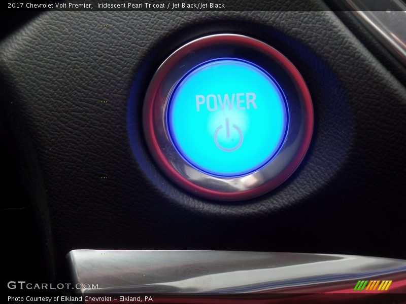 Iridescent Pearl Tricoat / Jet Black/Jet Black 2017 Chevrolet Volt Premier