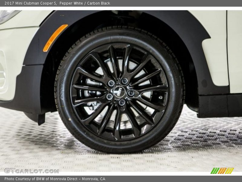 Pepper White / Carbon Black 2017 Mini Clubman Cooper S