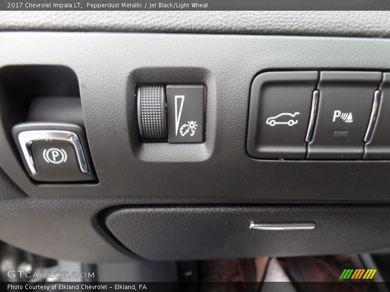 Pepperdust Metallic / Jet Black/Light Wheat 2017 Chevrolet Impala LT