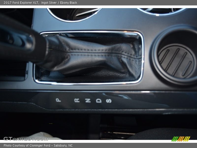 Ingot Silver / Ebony Black 2017 Ford Explorer XLT