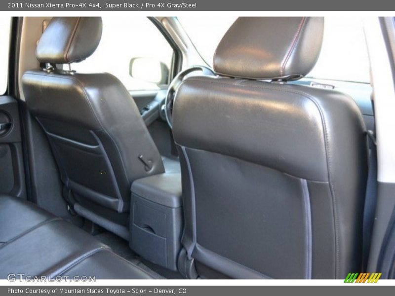 Super Black / Pro 4X Gray/Steel 2011 Nissan Xterra Pro-4X 4x4