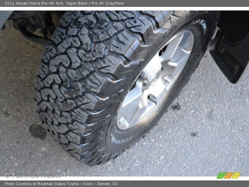Super Black / Pro 4X Gray/Steel 2011 Nissan Xterra Pro-4X 4x4
