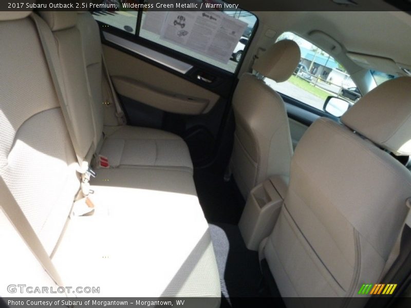 Wilderness Green Metallic / Warm Ivory 2017 Subaru Outback 2.5i Premium